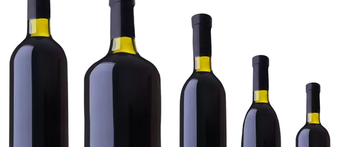 Botellas pequeñas de vino
